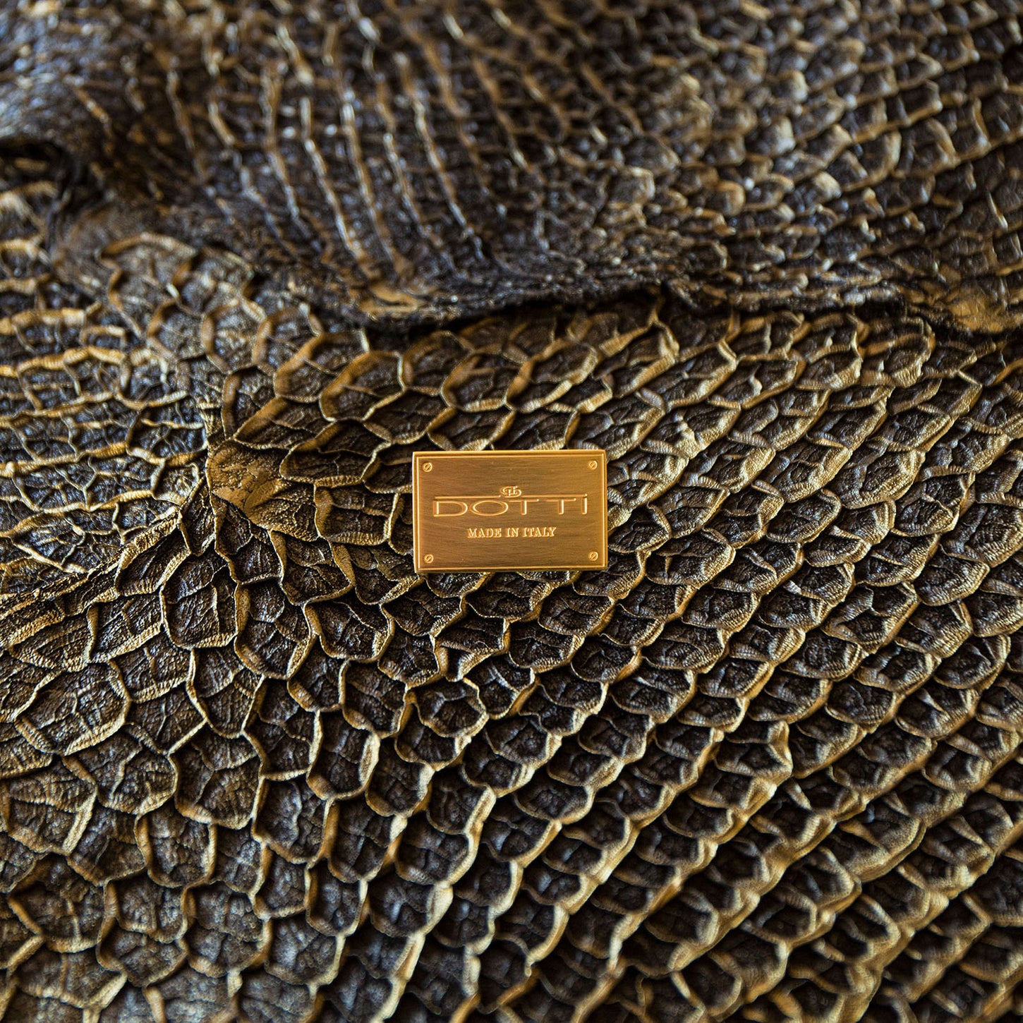 DOTTI macro exotic skin