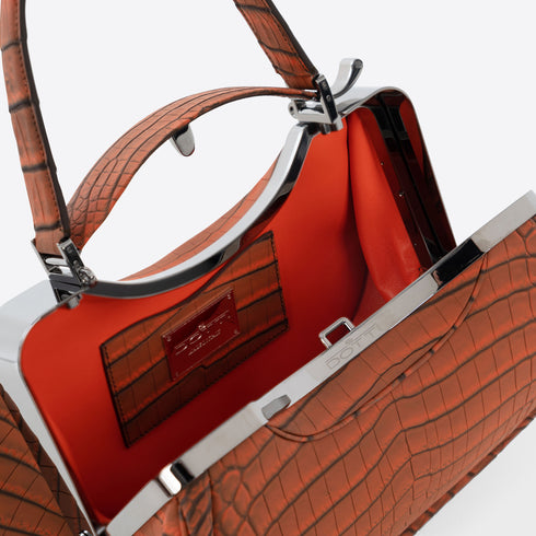 AURA <br> Aragosta Crocodile